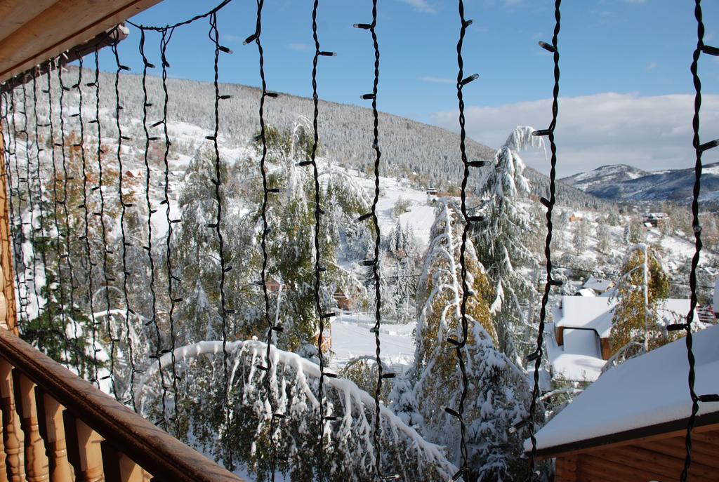 Kraevyd Hotel Yaremche Bagian luar foto